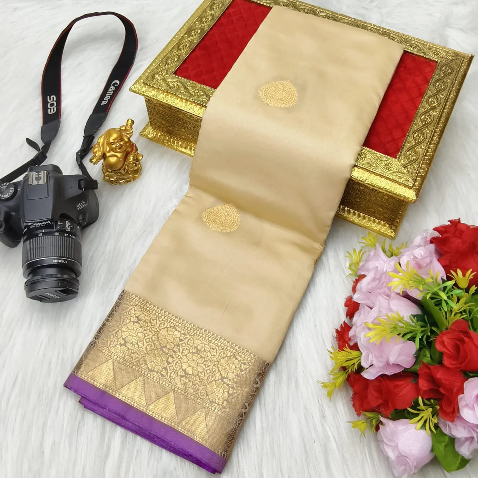 Ivory Gold Zari Butta Contrast Fusion Soft Silk Saree